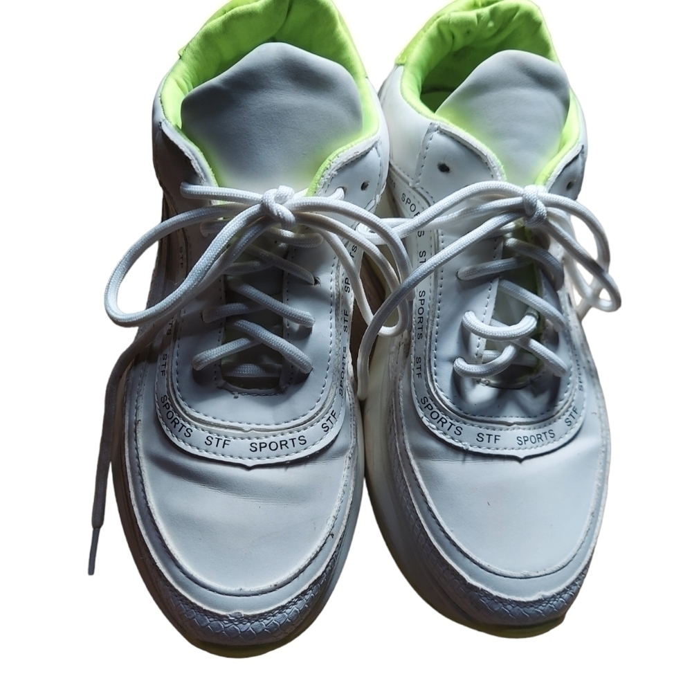 38 Studio F white shoes‎